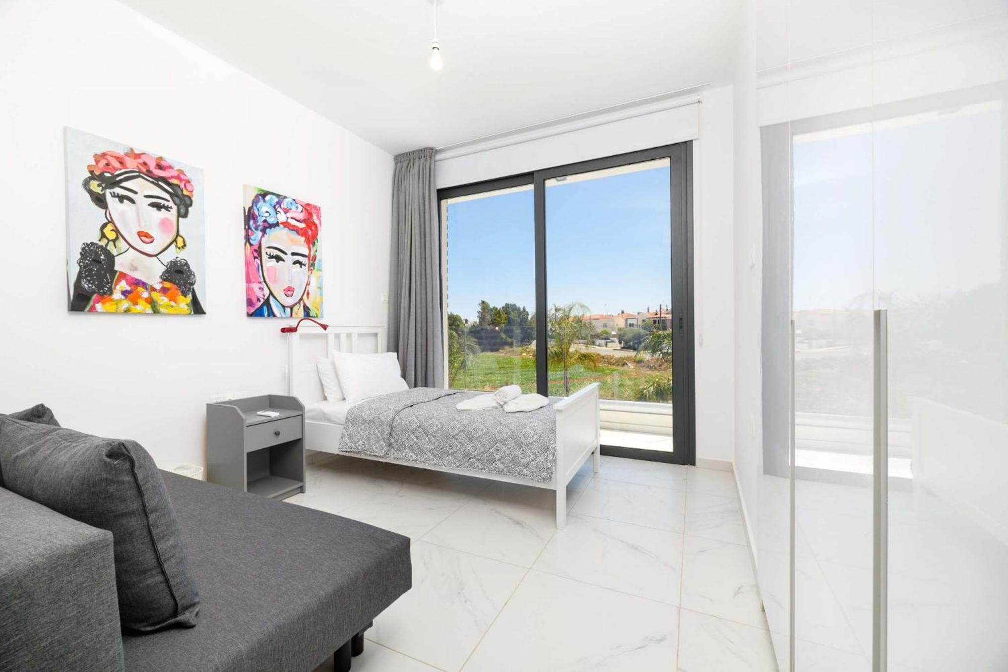 By The Beach - Royal Sapphire Villa Protaras Buitenkant foto